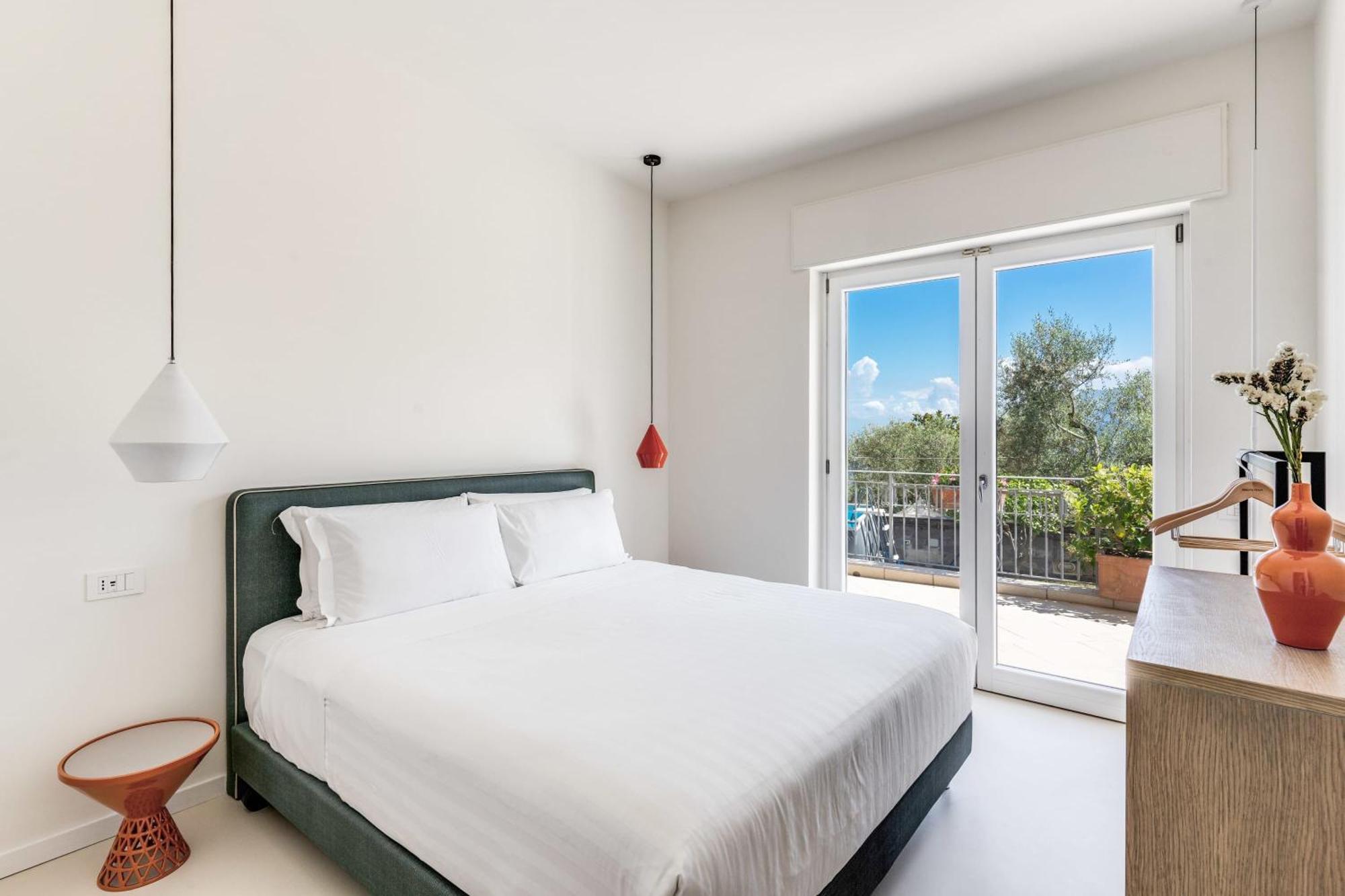 Villa Milena Modern Elegance Views And Guest Services Сорренто Экстерьер фото