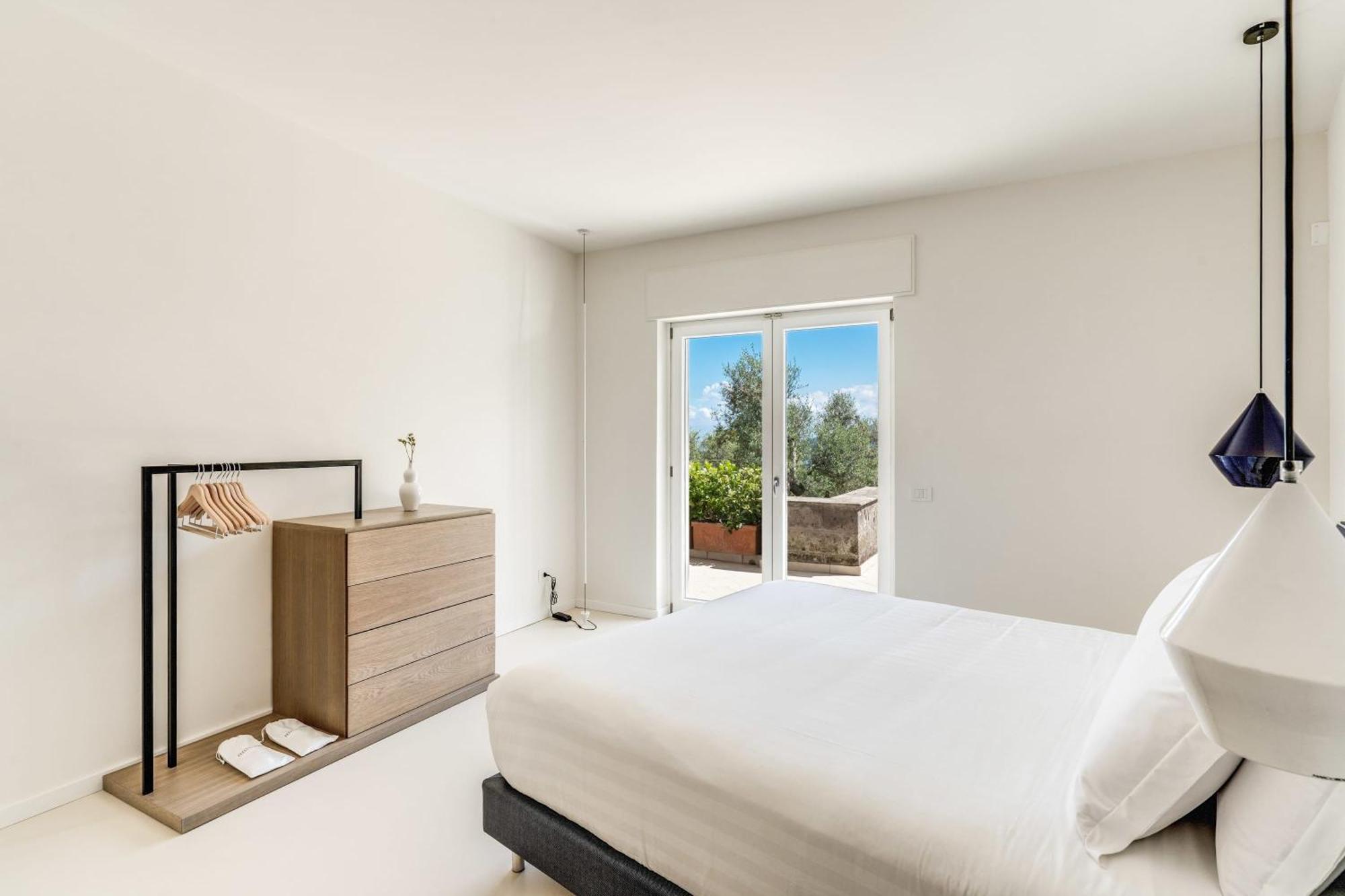 Villa Milena Modern Elegance Views And Guest Services Сорренто Экстерьер фото